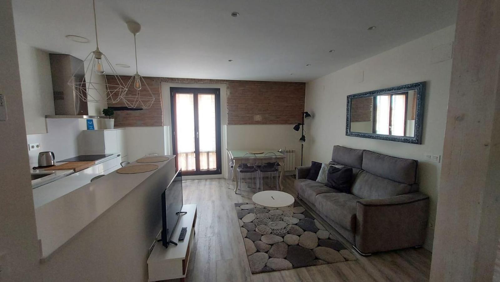 El Rincon De Valeria By Unique Rooms Burgos Luaran gambar